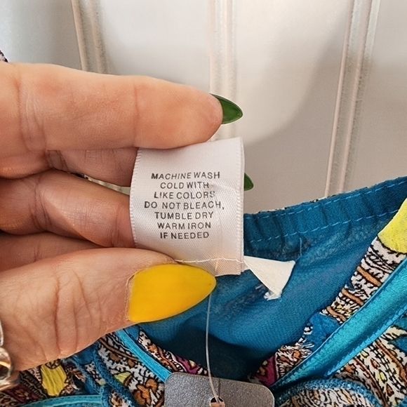 Poppy Garden sleeveless lightweight dress bright paisley colors accented w/ blue - Picture 8 of 8